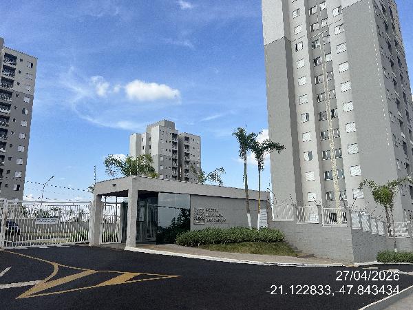 Apartamento em Ribeirão Preto, Parque Das Oliveiras Ii, Rua Orlando Collucci, N. 160, Apto 704, T 3 Pav 7, SP. Área: 48.42m2