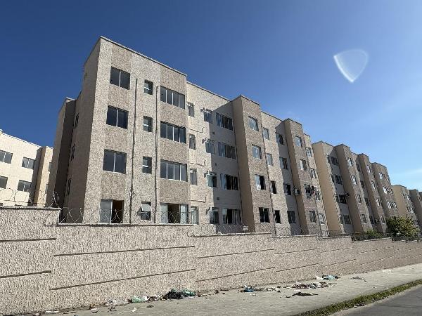Apartamento em Rio de Janeiro, Santa Cruz, Rua Macapa, N. 273, Apto 106, Bl 06, RJ. Área: 53.37m2