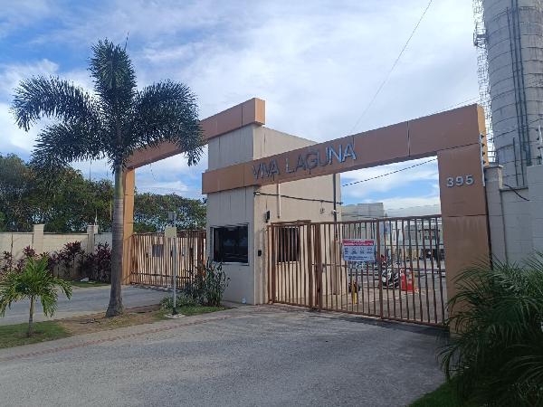 Apartamento em Serra, Praia Da Baleia, Avenida Desembargador Antonio Jose Miguel Feu Rosa, N. 395, Apto 302, Bl 20 Vg 304 Lt 1a2b, ES. Área: 42.47m2