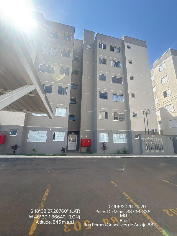 Apartamento em Patos de Minas, Planalto, Rua Jorge Vieira, N. 368, Apto 302, Bl 08, MG. Área: 45m2
