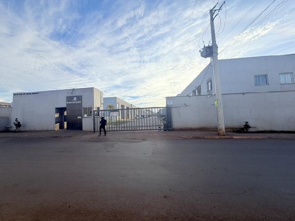 Apartamento em Cidade Ocidental, Mansoes Recreio Mossoro, Quadra 03, N. Sn, Apto 102, Chc14 Rua Oswaldo Cruz Bl O Pv Tr Vg11, GO. Área: 53.54m2