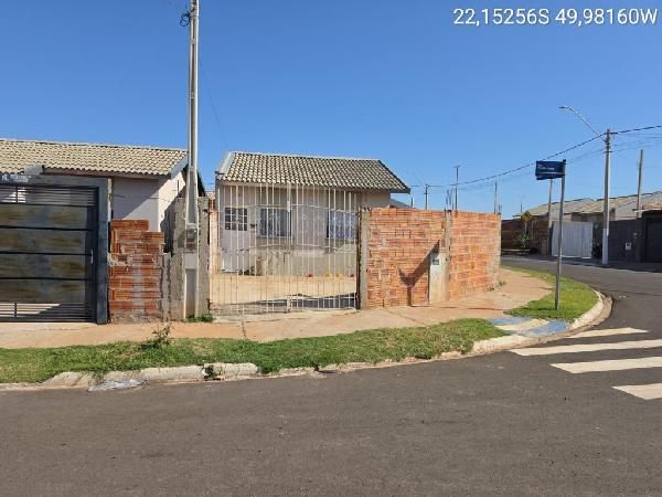 Casa em Marília, Terras De Sao Paulo I, Rua Benedito Corona, N. 6, Lt 01 Qd V, SP. Área: 45.56m2