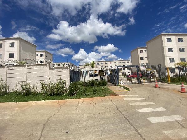 Apartamento em Goiânia, Fazenda Dourados, Avenida Porto Dourado, N. Sn, Apto 104, Bl 24 Vaga 187 Lt 02/A, GO. Área: 42.05m2