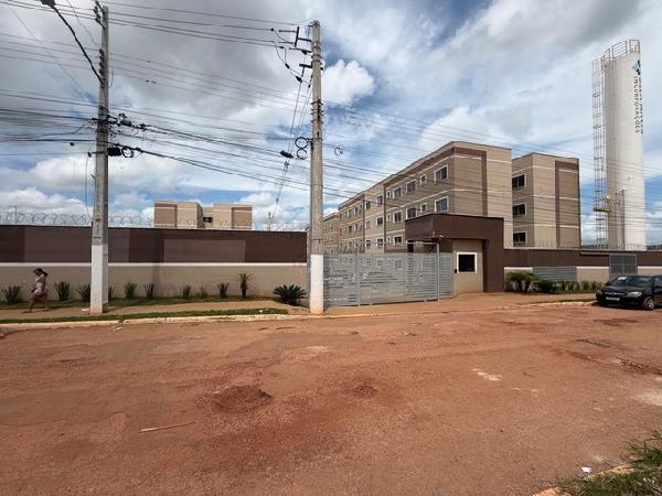 Apartamento em Águas Lindas de Goiás, Parque Da Barragem Setor 03, Qd 20, Cj A, Setor 3, N. Sn, Apto 102, Lt 21-A, Torre 3, Rua 6, GO. Área: 45m2