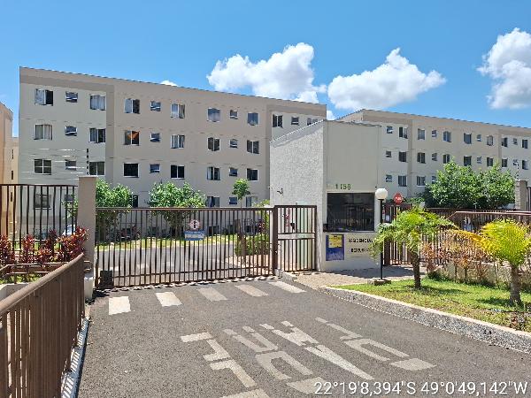 Apartamento em Bauru, Jardim Country Club, Rua Augusto Paulo Lima, N. 1-166, Apto 201, Bl 06, SP. Área: 39.3m2