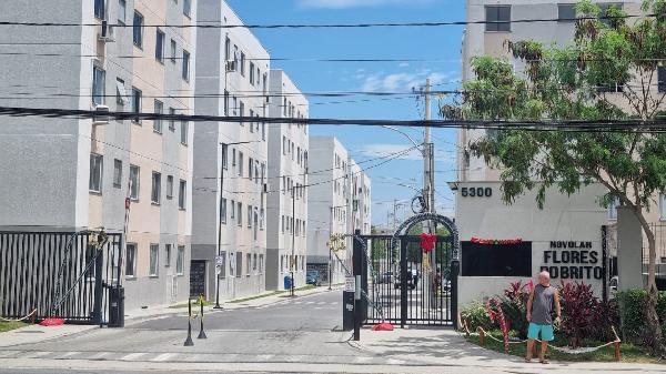Apartamento em Rio de Janeiro, Cosmos, Estrada Do Campinho, N. 5300, Apto 202, Bl 20, RJ. Área: 43.94m2