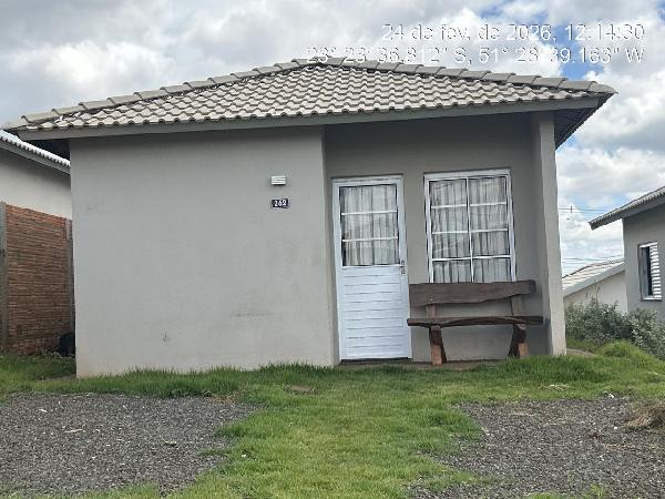 Casa em Arapongas, Loteamento Viver Bem Arapongas 2, Rua Macarico Grande De Perna Amarela, N. 262, Lt 32 Qd 16, PR. Área: 43.85m2