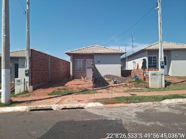 Casa em Marília, Vereador Ivan Negao, Rua Valentin Barroso Sibillas, N. 230, Lt 19 Qd 08 Cj Vida Nova Paraiso, SP. Área: 43.85m2