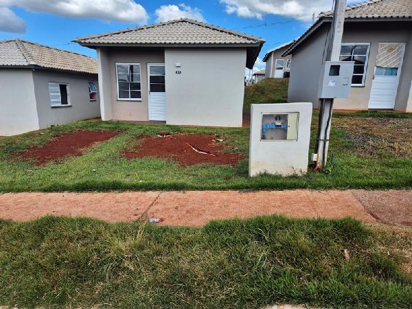 Casa em Arapongas, Loteamento Viver Bem Arapongas 2, Rua Macarico Grande De Perna Amarela, N. 311, Lt 11, Qd 17, PR. Área: 43.85m2
