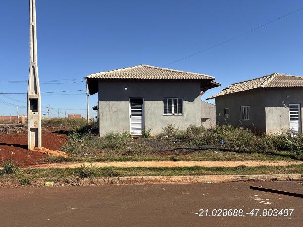 Casa em Jardinópolis, Residencial Adib Rassi, Rua Ar12, N. 142, Qd 07 Lt 17, SP. Área: 49.28m2
