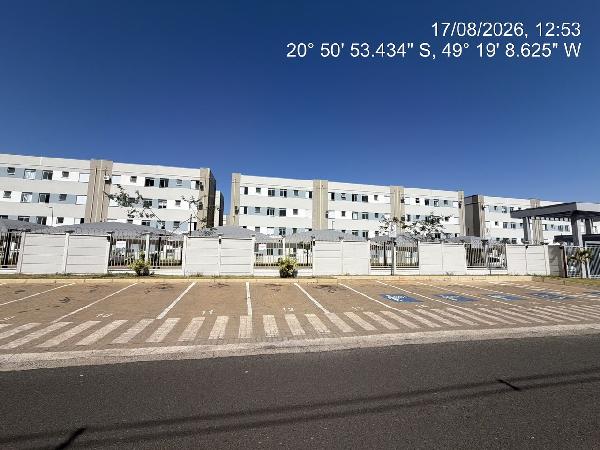 Apartamento em São José do Rio Preto, Loteamento Residencial Maria Adelia, Rua Santina Ferreira Cruz, N. 302, Apto 2, Tr 2 Bl C, SP. Área: 43.06m2