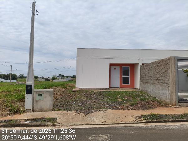 Casa em Mirassol, Jardim Girassol, Rua Orides Benevenuto, N. 10-04, Lt 49 Qd 31, SP. Área: 48.13m2