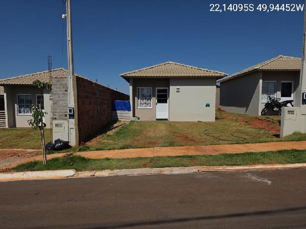 Casa em Marília, Vereador Ivan Negao, Rua Maria Eugenio Oliveira (Rua 27), N. 22, Quadra 17 Lote 03, SP. Área: 43.85m2