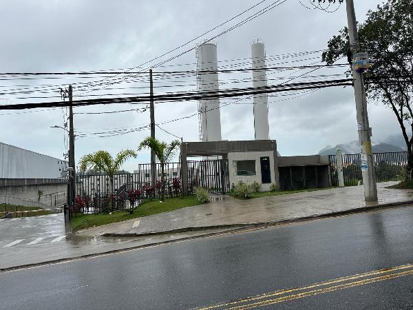 Apartamento em Rio de Janeiro, Jacarepagua, Estrada Do Outeiro Santo, N. 405, Apto 205, Bl 11, RJ. Área: 40m2