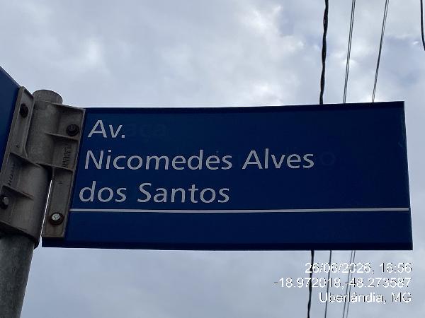 Apartamento em Uberlândia, Shopping Park, Avenida Nicomedes Alves Dos Santos, N. 6711, Apto 903, Tr 03 Vg 380 Qd 10 Lt 01b, MG. Área: 41.71m2